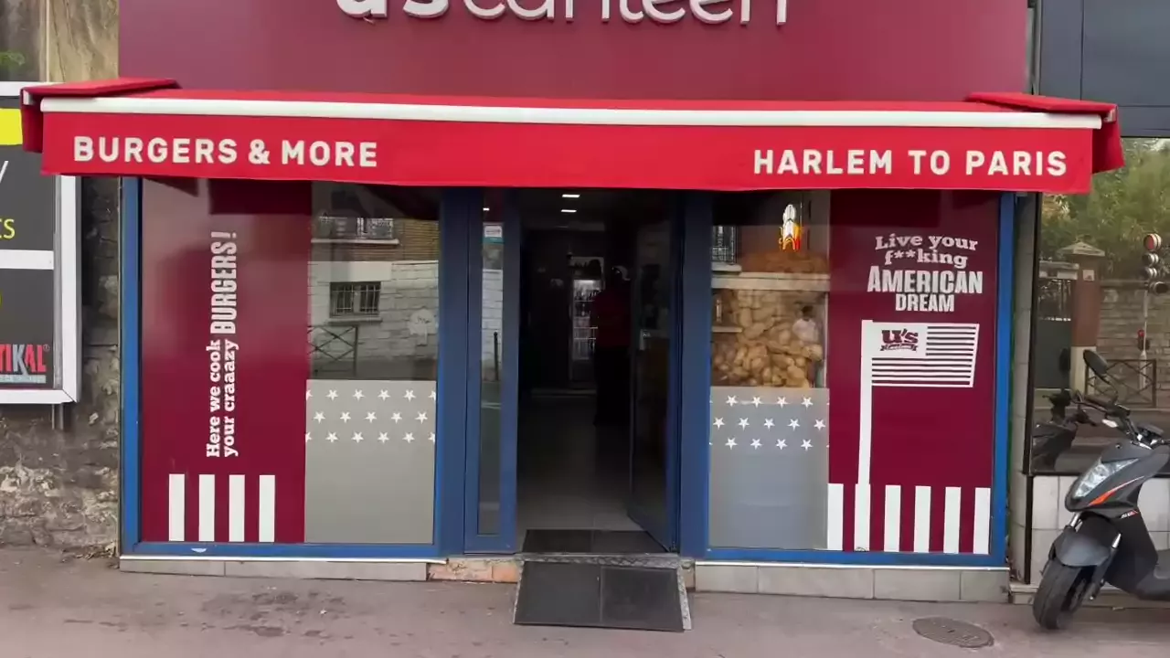 Devanture d'un restaurant U's Canteen